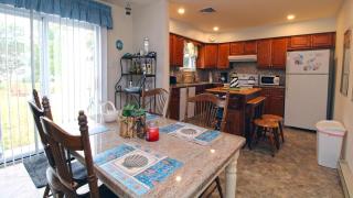 1303 Pennsylvania Ave - 3