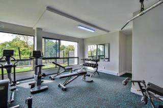 Menlyn apartment with ensuit Regency Hotel - 3