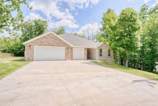 Bike-Friendly Retreat with Fenced Yard & Trails - 9