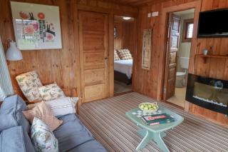 10 Pinewood Retreat - 8