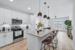 99 Modern 2B2B Near Stockyards, Resort Pool & Gym, 7M to Dickies Stadium, 15M to AT&T stadium - 6