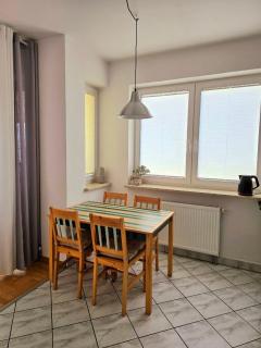 Apartament Przy Metrze i Przy Lesie - 3