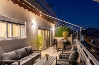 Town house by Phoenix Apartments - 9