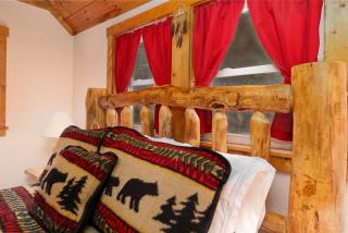 Cozy Stone Cabin Retreat Near Beech Ski Slopes - 9