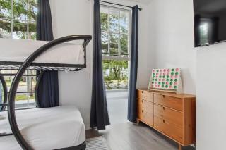 Charming Canal Street Family Retreat in Heart of NOLA - 1