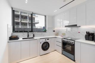 StayShort - JVC sleeps 4 with Amazing Views and Large Balcony - 4