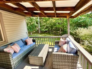 The Wet Spot/Near Boat Ramp/Fishing/Peaceful Deck - 1