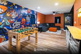 4BR Home Theater near Spooky Nook Sports Complex - 0