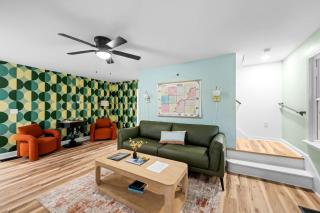 4BR Home Theater near Spooky Nook Sports Complex - 4