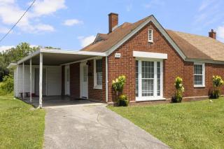 2BR house minutes from Holston Valley & Eastman - 0