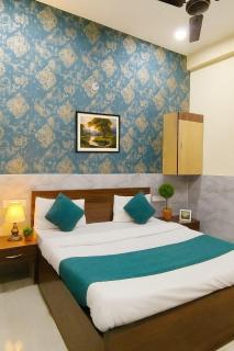 Hotel Petal Rose By RK Near Gol chakkar Vrindavan - Vrindāvan - 0