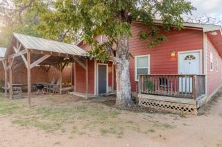 Private Rooms in San Antonio Home 5 mins to downtown - 6