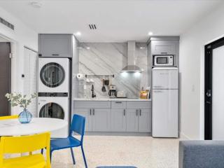 Miami Escape Studio W Kitchen & Heated Pool - 7
