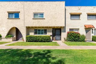 Walk to Old Town and Giants Stadium! Unit with Pool - 7