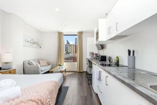 The Victoria Three- A Sepal Stay Studio - 5