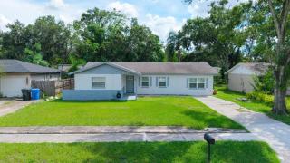 King-Style Retreat - 4 BR - Family Friendly - 6