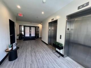 Bright & Stylish 2-bed, 2-bath Apartment - 1