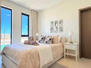 Vistacana Luxury Villa Pool, Near Beach & Airport - 2