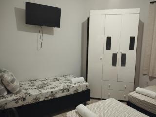 Quarto Due na Sakura House - 6