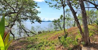 Teak house in a forest above the beach - 5