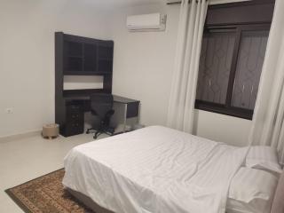 2 Master Bedroom Deluxe Apartment Queen Alia Airport Women Kids ONLY - 3
