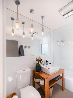 The Barefoot Beach House - Surf Beach - 3