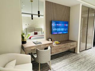 TAJ Executive Hotel With Premium Services - 3