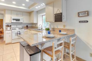 Pool Access, WFH Ready Home in Palm Desert - 6