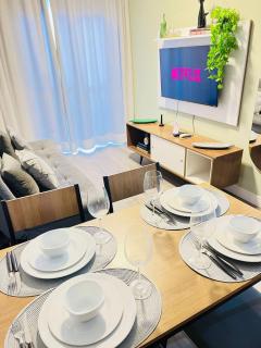 106 Ap completo em Pinheiros com Academia e AC - 0