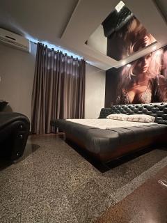 Motel Vitoria Reggia - 0