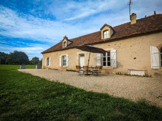 Maison de vacances en Brenne avec piscine partagée, grand jardin et tout confort inclus - FR-1-591-329 - 0