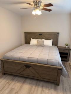 PSU 2br 2ba Townhome w Parking Near Campus and Stadium - 5