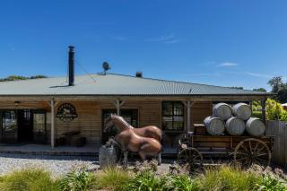 Punakaiki Rocks Hotel & Garden Bar - 1