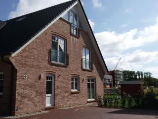 Holiday home with 4 bedrooms - 8