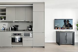 Stylish 1BR Condo in the heart of the Downtown TO - 1