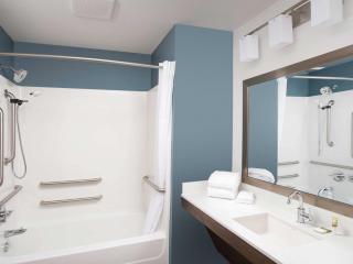 WoodSpring Suites Petersburg near Fort Lee - 4