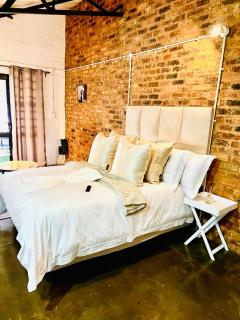 Cosy stay at 371 Craftsmanship Maboneng - 0