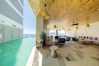 Panorama Beach Pearl Condotel - 1