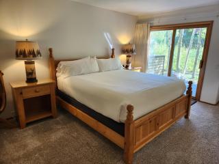 Snowcreek Resort Vacation Rental 934 - 3