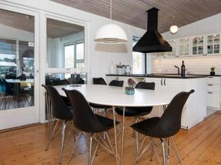 8 person holiday home in Ebeltoft-By Traum - 2