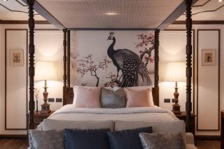 Contemporary Eastern 1BR 5 min BTS| All Essential - 4