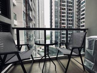 Jade Homes at R&F - free WiFi & 1 carpark - Dual-Key - 4