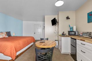 King suite with Lake View - 9