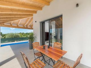 Villa in Novigrad with Private Pool and Beach - 6