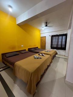 Prakash Holiday Inn - 7