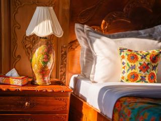 Moustache Houseboat Srinagar - 7