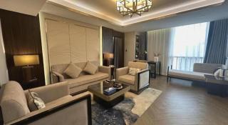 Xinyuan Hot Spring Hotel - 1