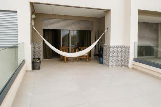 Premium Beachside Appartment steps from the Sand - 7