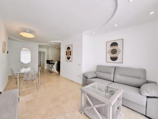 Playa Del Duque Beachside - Renovated 1BR Apartment, PD1 - 6