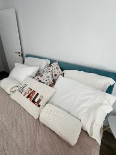 Chic Stay in Historic Brașov - 3